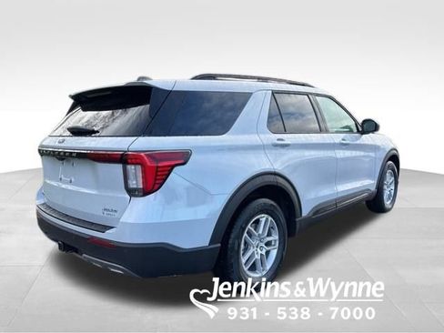 New 2026 Ford Explorer Active w/ Active Comfort Package image 3