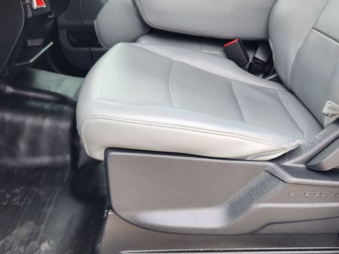 Used 2022 Ford F150 XL w/ Trailer Tow Package image 26