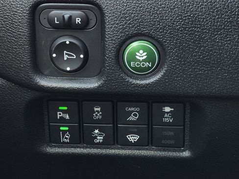 Used 2023 Honda Ridgeline Black Edition image 34