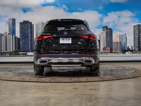 New 2026 Mercedes-Benz GLC 300 4MATIC image 11