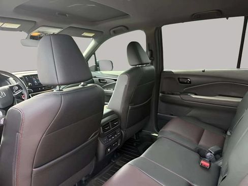 Used 2025 Honda Passport Black Edition image 27