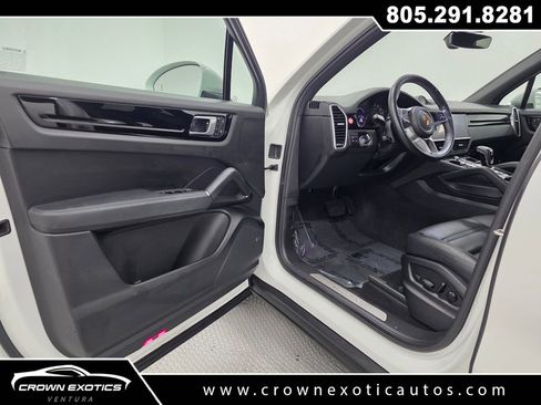 Used 2022 Porsche Cayenne image 21