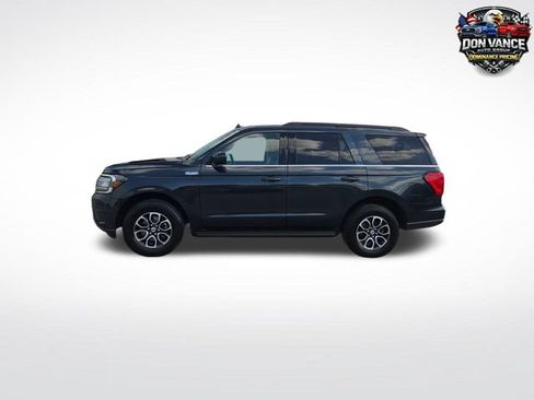 Used 2024 Ford Expedition XLT AWD/4WD image 2