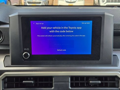 Used 2025 Toyota Tacoma SR5 AWD/4WD image 18
