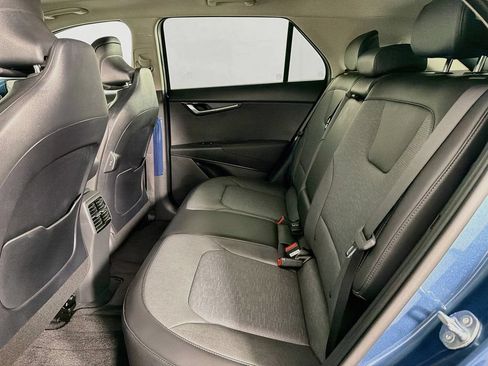 Used 2025 Kia Niro Wave w/ Wave Preserve Package FWD image 36