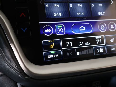Used 2024 Subaru Outback Premium AWD/4WD image 7