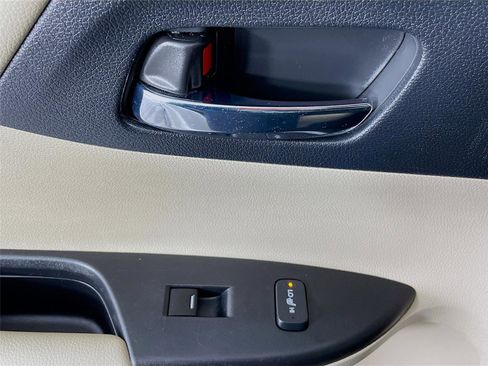 Used 2016 Honda Accord Touring image 30