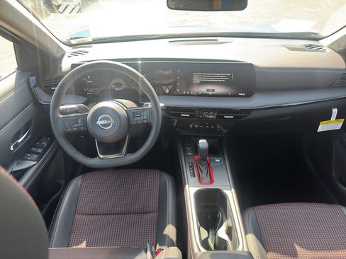 New 2026 Nissan Kicks SR FWD image 12