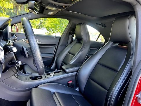 Used 2019 Mercedes-Benz CLA 250 image 18