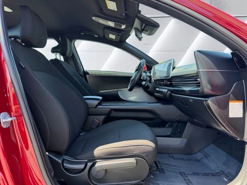 Used 2024 Hyundai Ioniq 6 SE RWD image 10