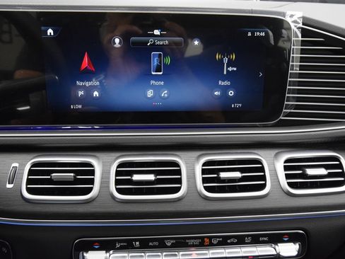 New 2026 Mercedes-Benz GLS 450 4MATIC image 28