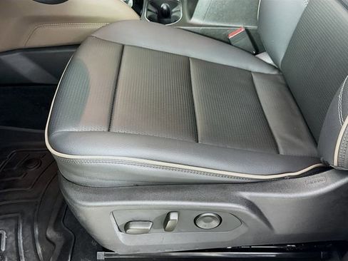 Used 2024 GMC Canyon Denali image 23