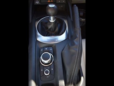 Used 2021 MAZDA MX-5 Miata RF Grand Touring image 19