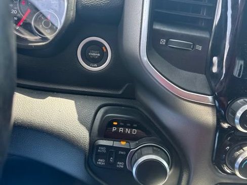 Used 2020 RAM 1500 Big Horn AWD/4WD image 20