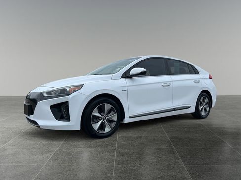 Used 2019 Hyundai Ioniq Limited image 3