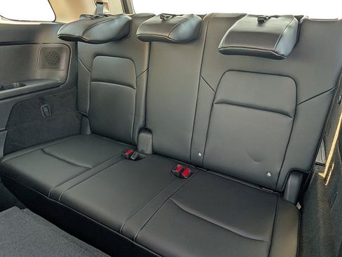 New 2026 Nissan Pathfinder Platinum AWD/4WD image 24