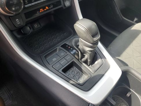 Used 2024 Toyota RAV4 XLE FWD image 24