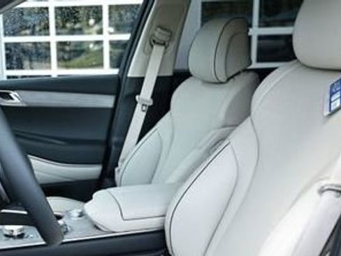 New 2026 Genesis GV80 2.5T Prestige image 23