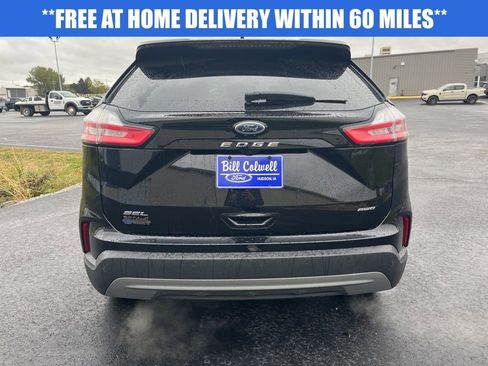 Used 2024 Ford Edge SEL w/ Convenience Package image 5
