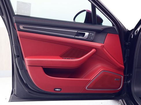Certified 2023 Porsche Panamera 4 AWD/4WD image 13
