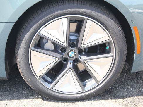 New 2026 BMW i4 xDrive40i w/ Premium Package AWD/4WD image 12