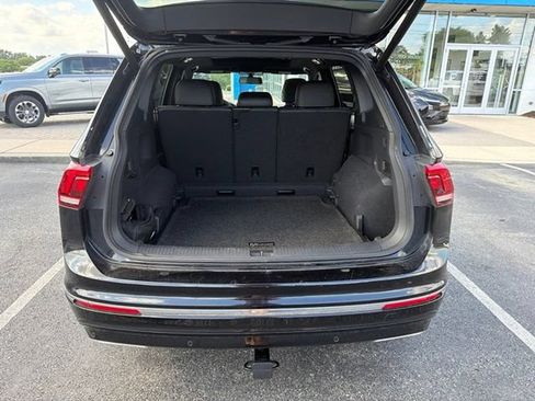 Used 2019 Volkswagen Tiguan SEL R-Line AWD/4WD image 15