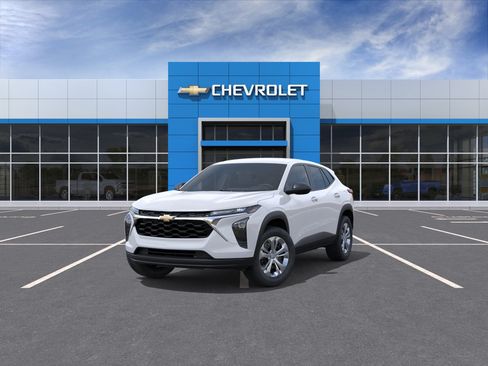 New 2026 Chevrolet Trax LS FWD image 8