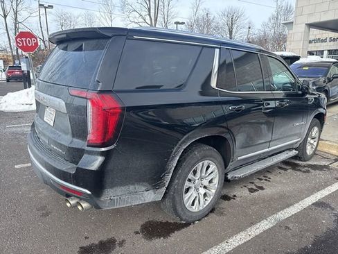 Used 2024 GMC Yukon Denali image 3