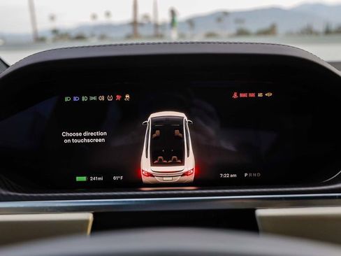 Used 2023 Tesla Model X Plaid image 28