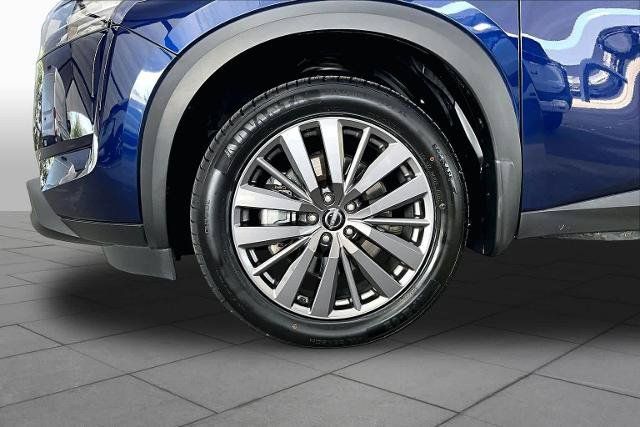 Certified 2023 Nissan Pathfinder SL w/ SL Premium Package FWD image 11