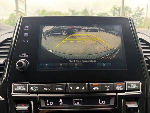 Used 2018 Honda Odyssey Touring image 36