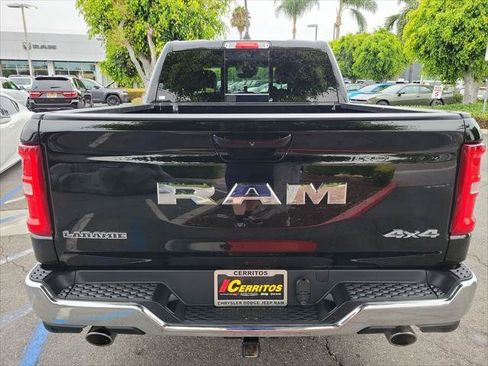 Certified 2025 RAM 1500 Laramie AWD/4WD image 17