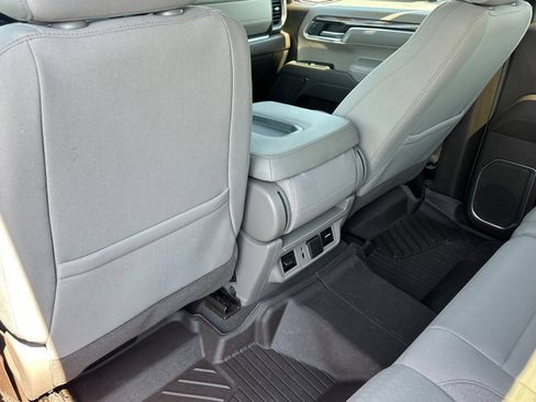 Used 2023 Chevrolet Silverado 1500 LT RWD image 16