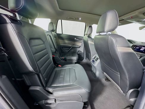 Used 2021 Volkswagen Atlas SEL Premium image 29