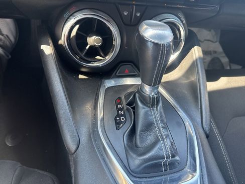 Used 2019 Chevrolet Camaro LT w/ Technology Package RWD image 13