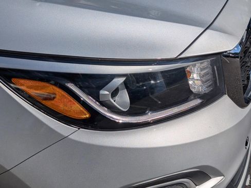 Used 2021 Kia Sedona EX image 11