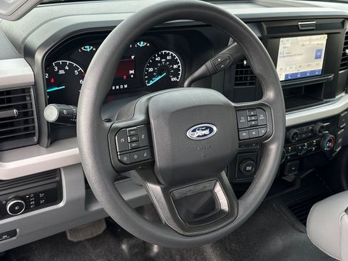 New 2026 Ford F250 XL w/ XL Chrome Package image 12