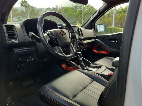 Used 2024 Nissan Frontier PRO-4X w/ Pro Premium Package image 11