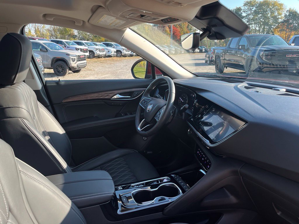 Used 2023 Buick Envision Avenir AWD/4WD image 36