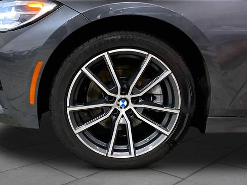 Used 2021 BMW 330i xDrive Sedan w/ Premium Package AWD/4WD image 11
