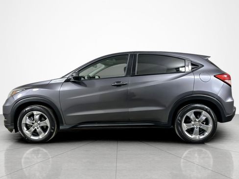 Used 2017 Honda HR-V EX image 2