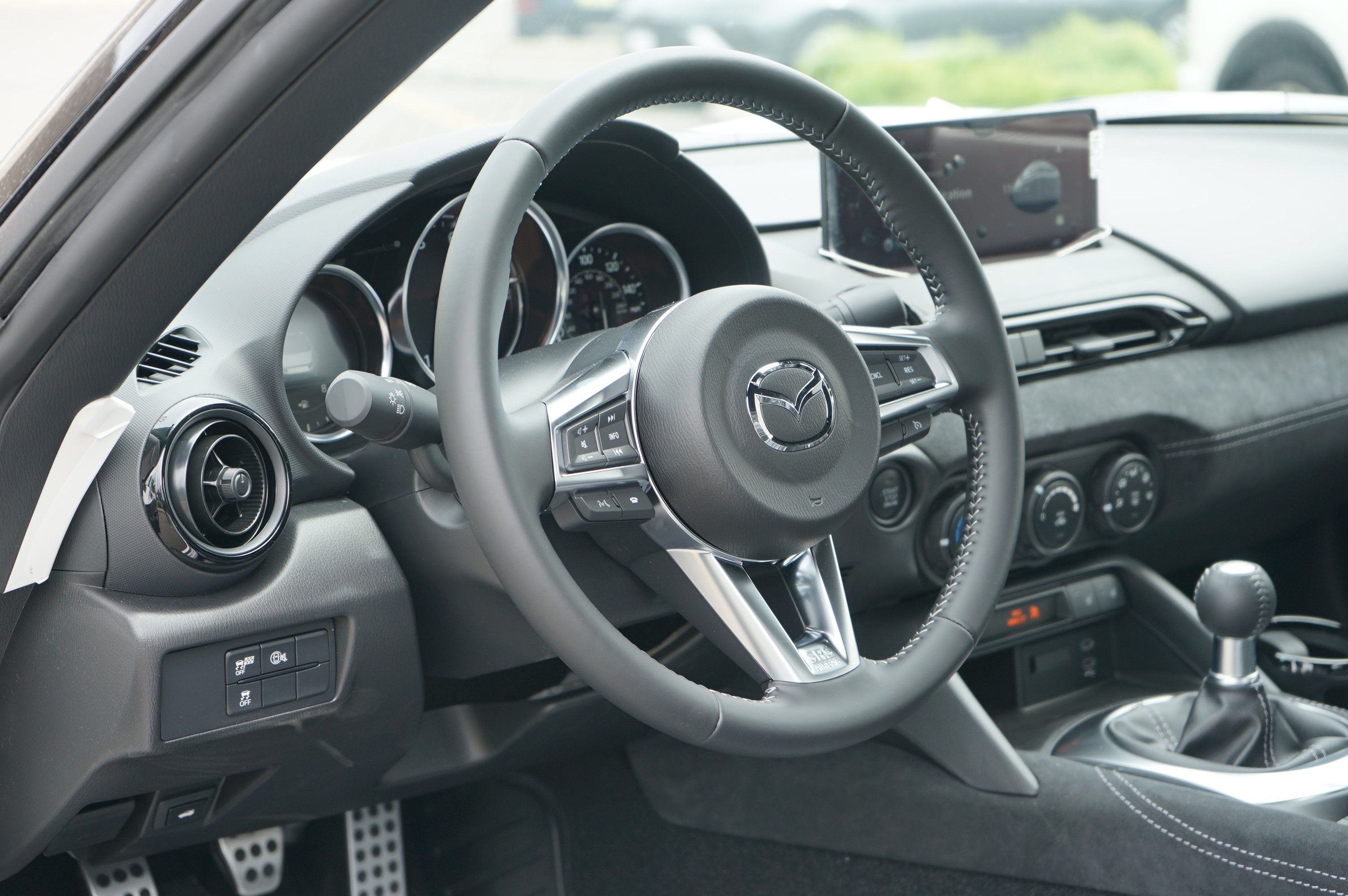 New 2026 MAZDA MX-5 Miata Club w/ Interior Package RWD image 13