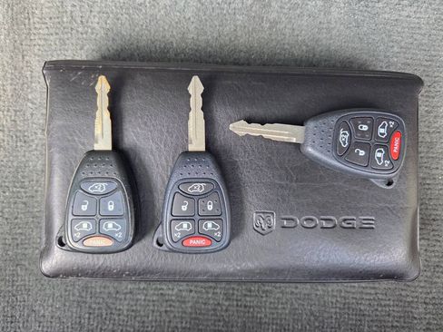 Used 2006 Dodge Grand Caravan SXT FWD image 23