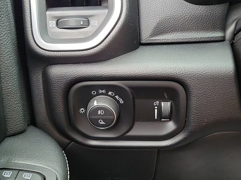 Used 2026 RAM 2500 Big Horn AWD/4WD image 16