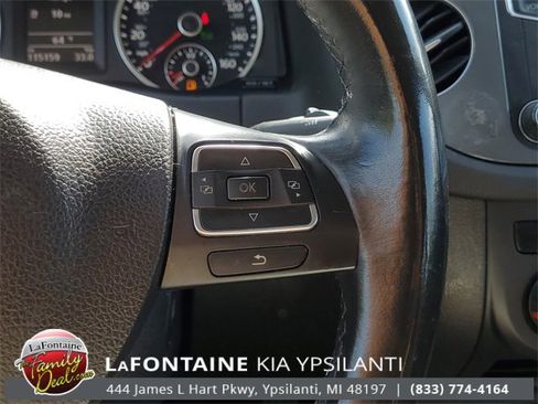 Used 2018 Volkswagen Tiguan Limited image 18
