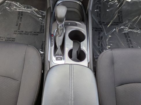 Used 2023 Chevrolet Malibu LT image 6