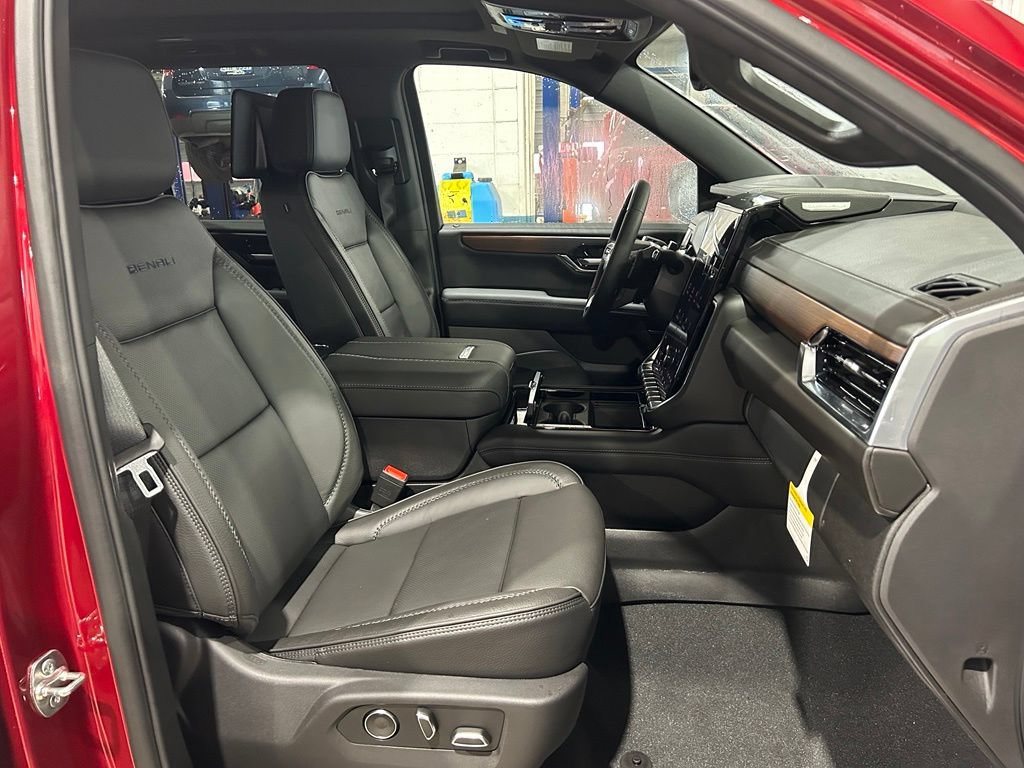 New 2026 GMC Yukon Denali w/ Advanced Technology Package AWD/4WD image 43