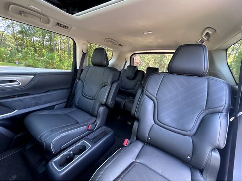 New 2026 INFINITI QX80 Luxe w/ Cargo Package image 21