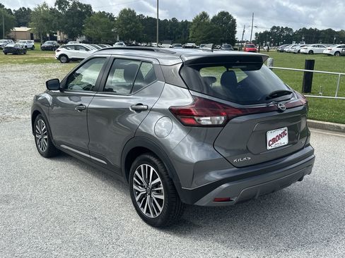 Used 2024 Nissan Kicks SR FWD image 7