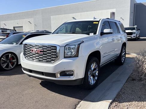 Used 2020 GMC Yukon Denali w/ Denali Premium Package AWD/4WD image 1